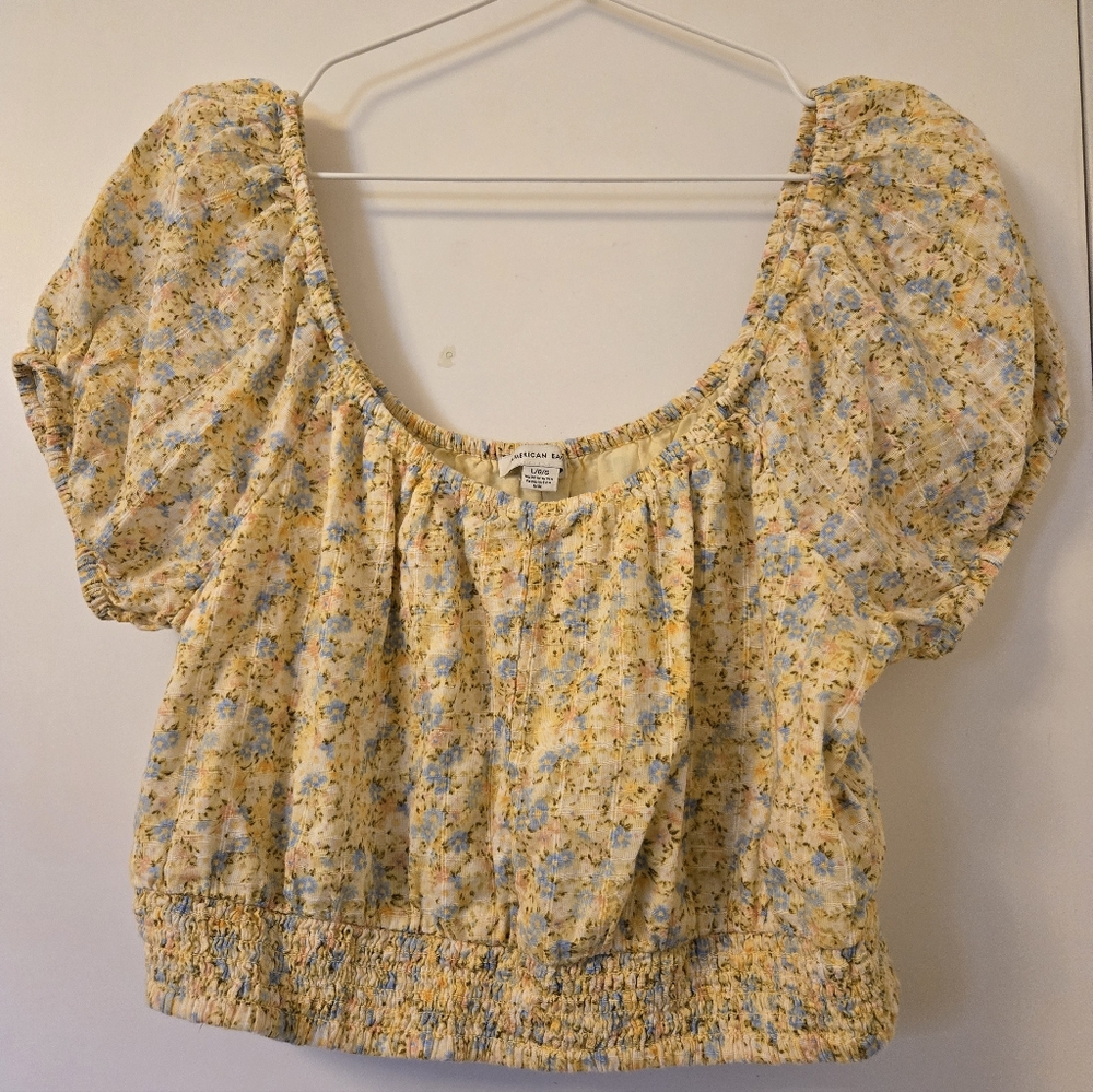 American Eagle Over The‎ Shoulder Floral Puff Sleeve Top